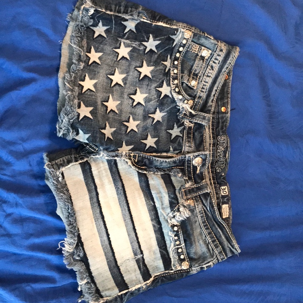 Miss Me size 28 shirt